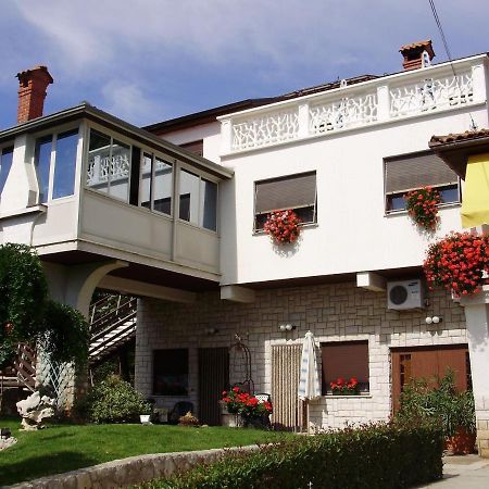Apartments Marija Nada Malinska Zewnętrze zdjęcie