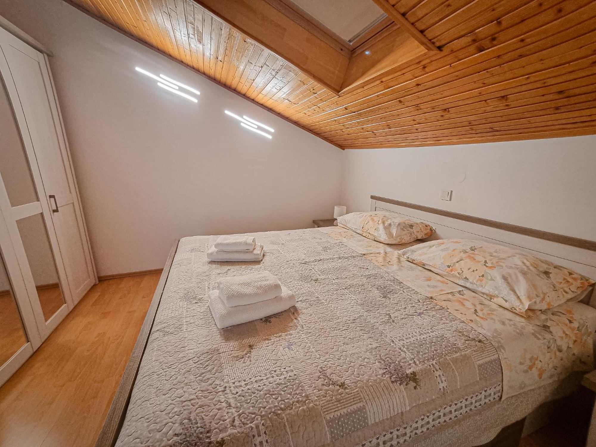 Apartments Marija Nada Malinska Zewnętrze zdjęcie